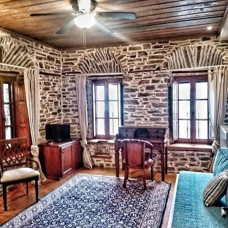 Xenonas Ton Chromaton Otel Lafkos Dış mekan fotoğraf